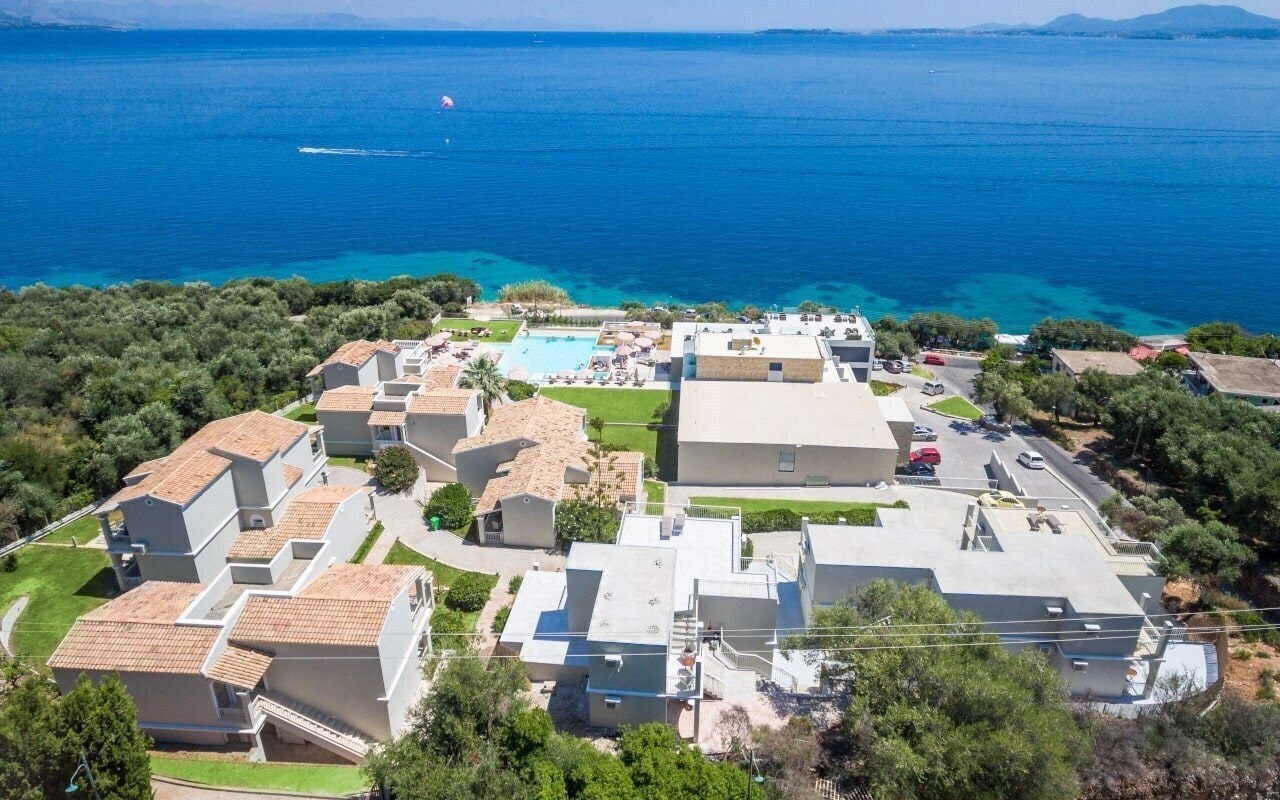 Апартаменти Golden Mare 4*